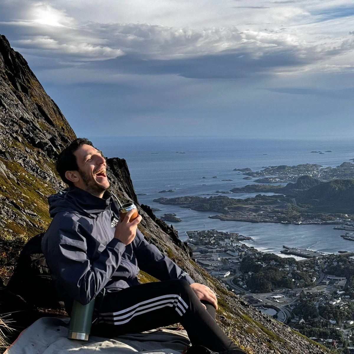 Cabañas rojas Rorbuer en Noruega